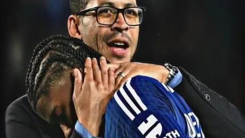 贪玩娱乐 资讯 101918 uxz